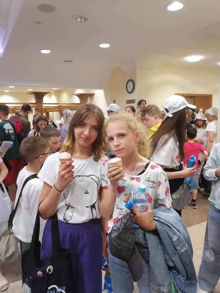 Благотворительный спектакль